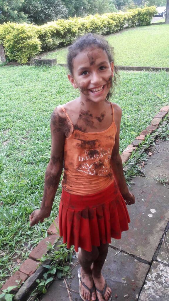 Brincando-na-chuva-02-720x1280